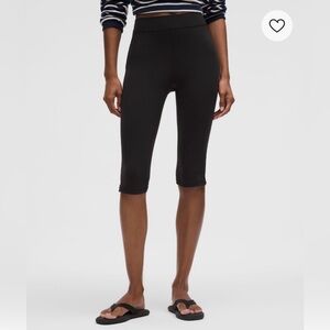 LULULEMON high waisted 20” crop